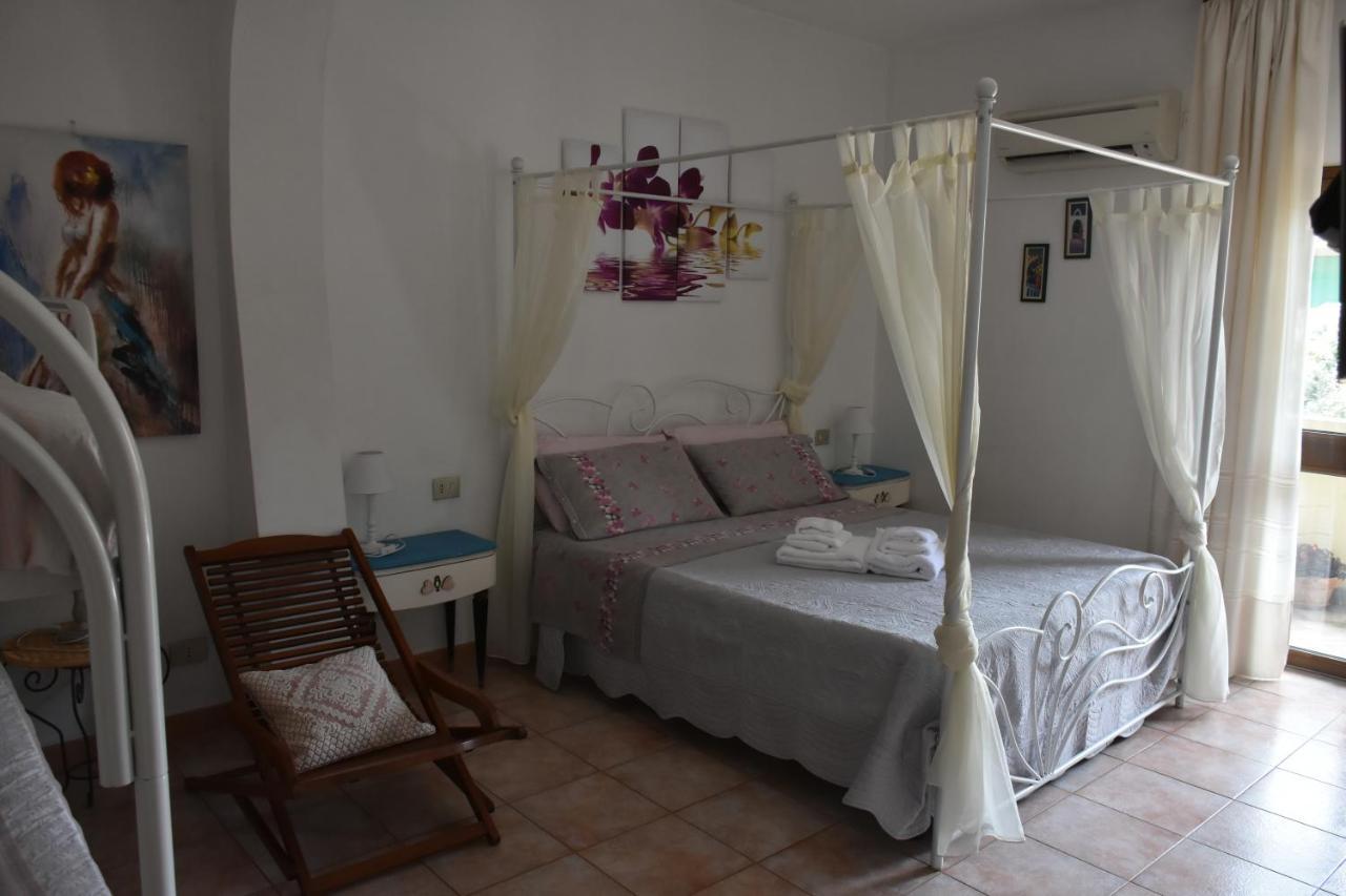 Bed And Breakfast Le Petunie Бари Сардо Екстериор снимка