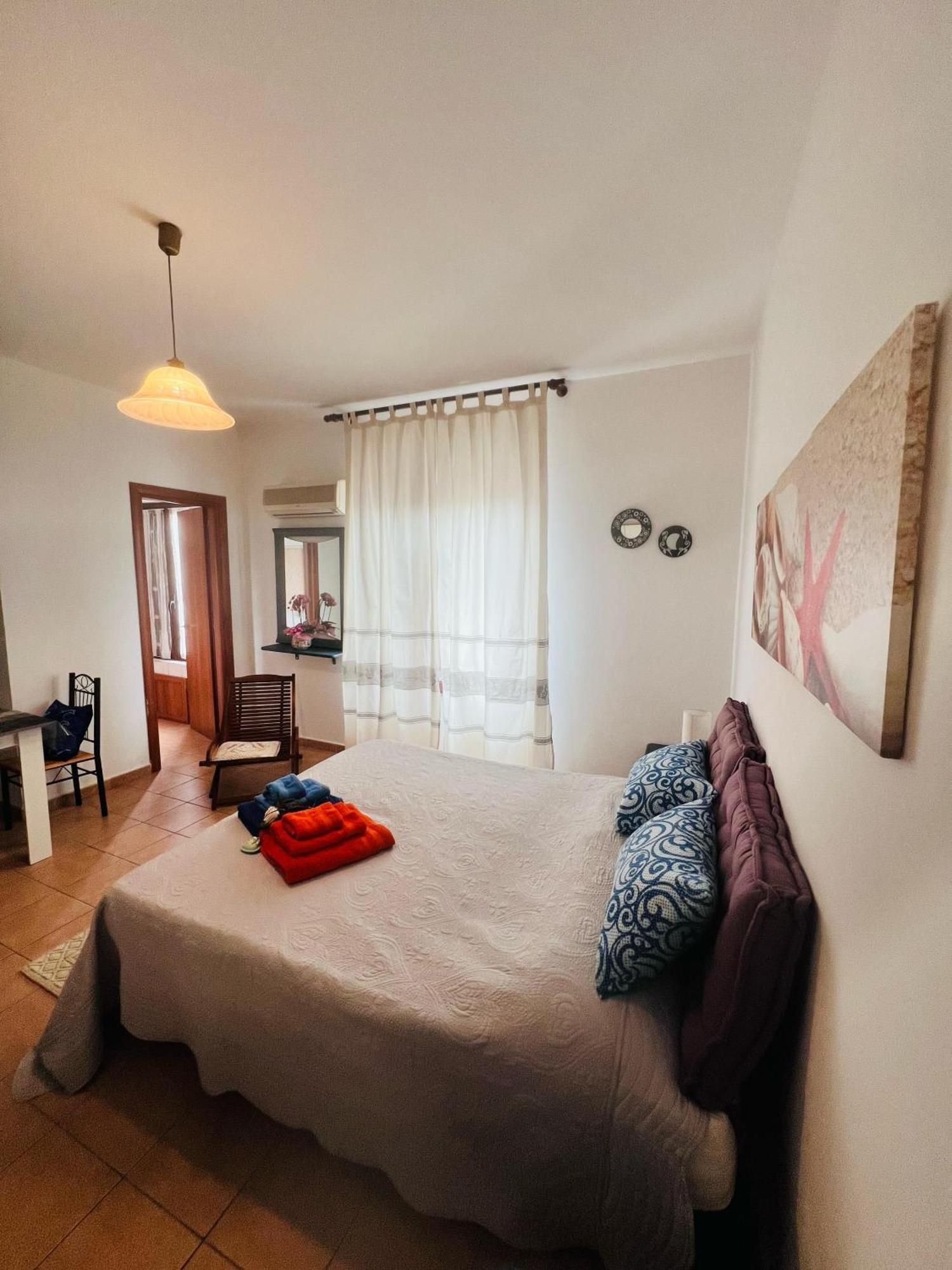 Bed And Breakfast Le Petunie Бари Сардо Екстериор снимка