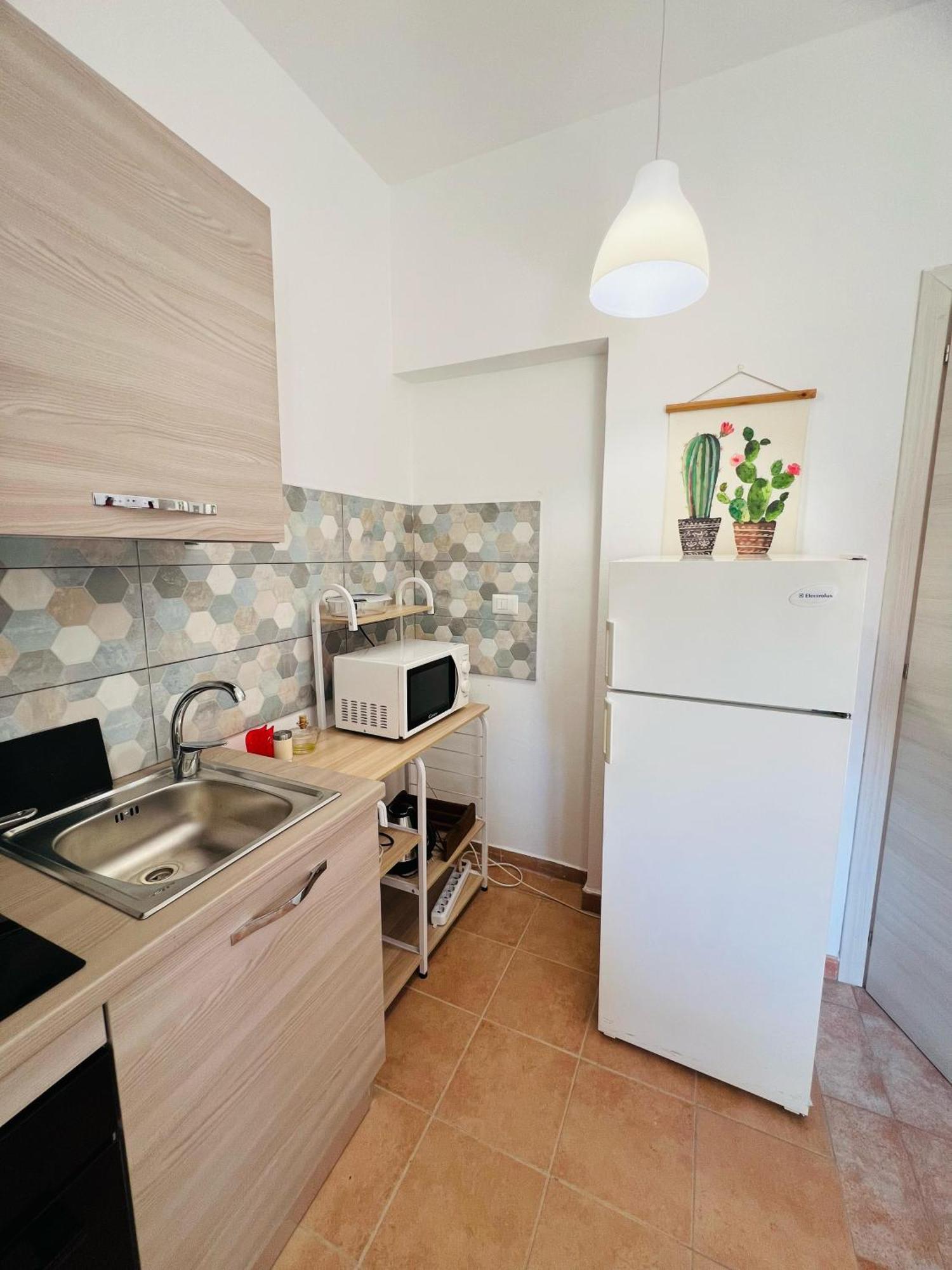 Bed And Breakfast Le Petunie Бари Сардо Екстериор снимка