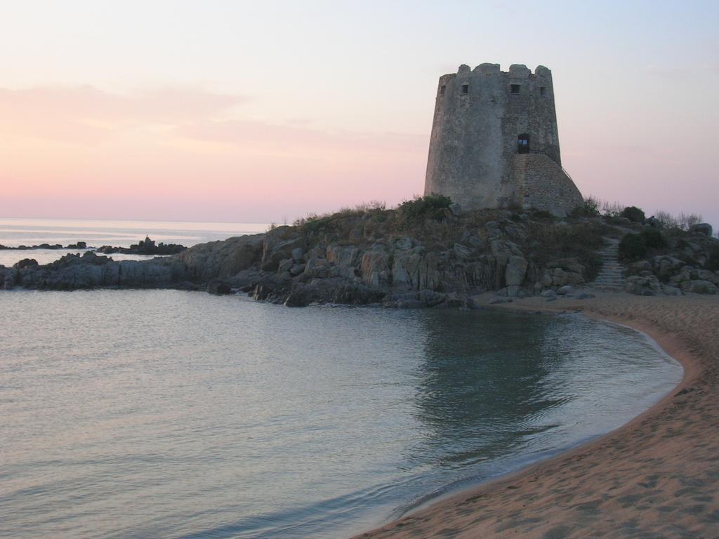 Bed And Breakfast Le Petunie Бари Сардо Екстериор снимка